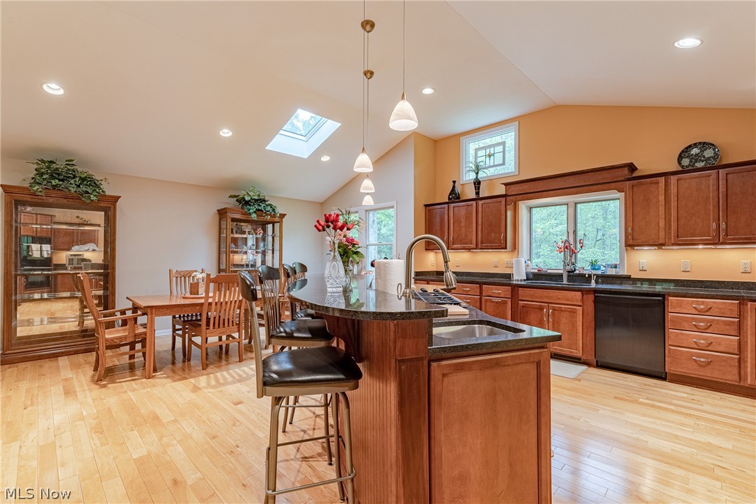 6424 Creekside Trail Solon OH 44139