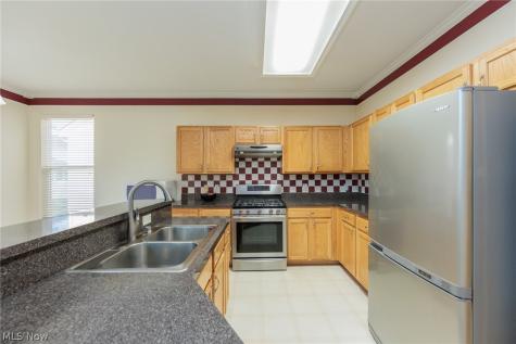 38467 Renwood Avenue Avon OH 44011