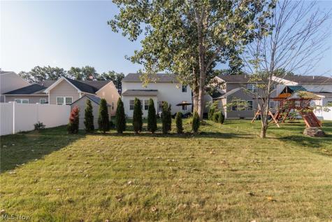 38467 Renwood Avenue Avon OH 44011