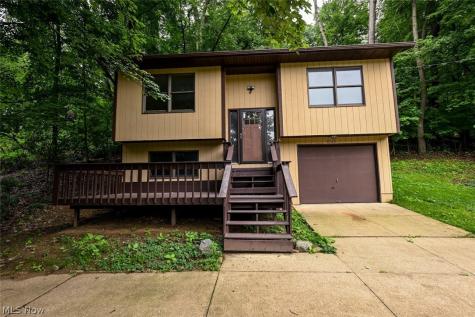 3725 Rome Drive New Franklin OH 44319