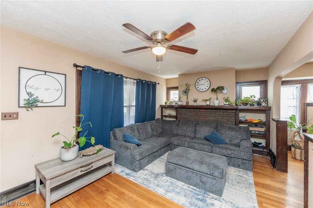 2201 Ralph Avenue Cleveland OH 44109