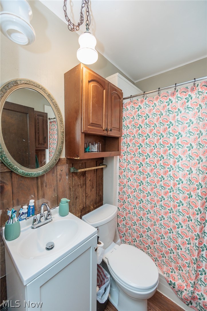 2201 Ralph Avenue Cleveland OH 44109