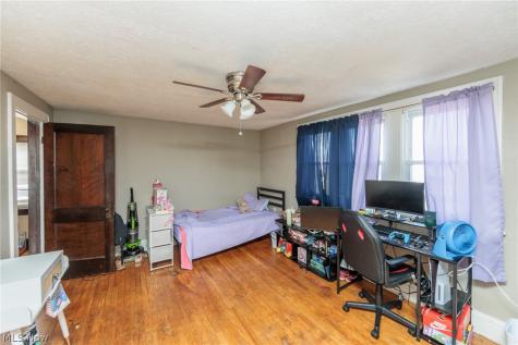 2201 Ralph Avenue Cleveland OH 44109