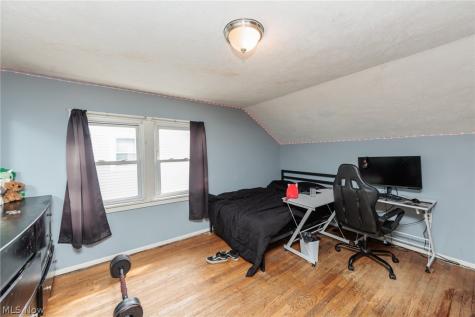 2201 Ralph Avenue Cleveland OH 44109