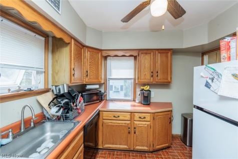 2201 Ralph Avenue Cleveland OH 44109