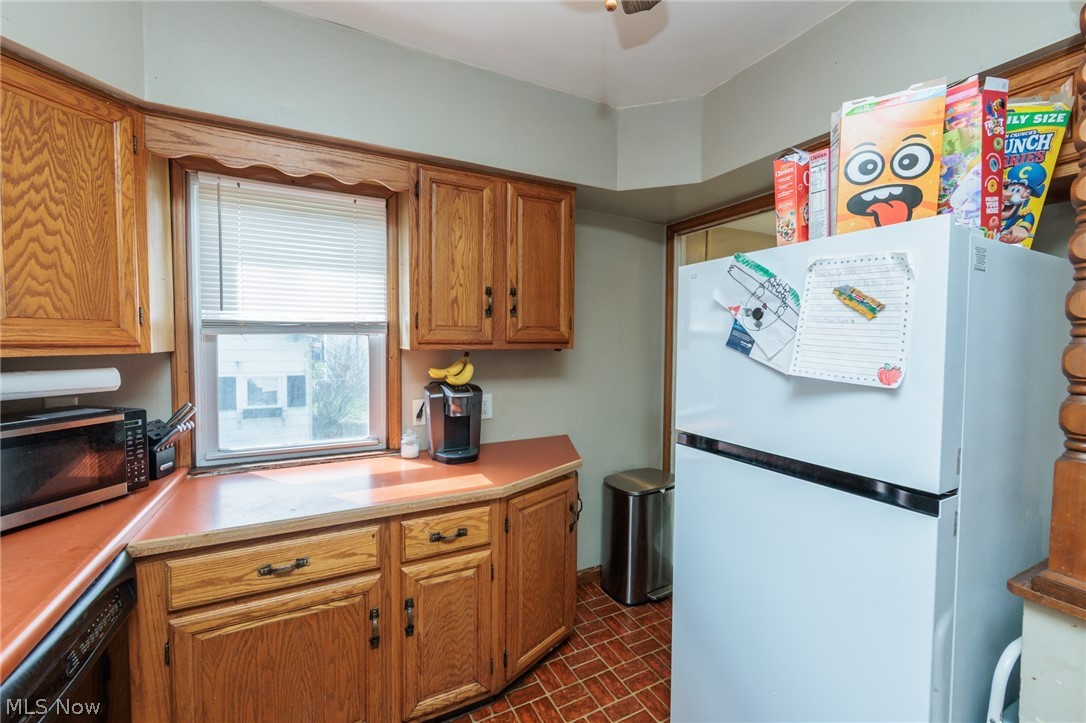 2201 Ralph Avenue Cleveland OH 44109