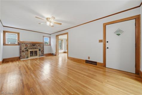 202 Hawk Avenue Akron OH 44312