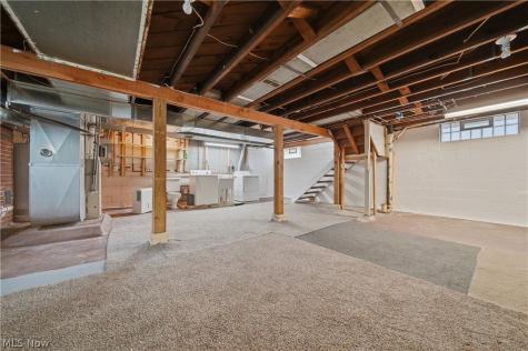 202 Hawk Avenue Akron OH 44312