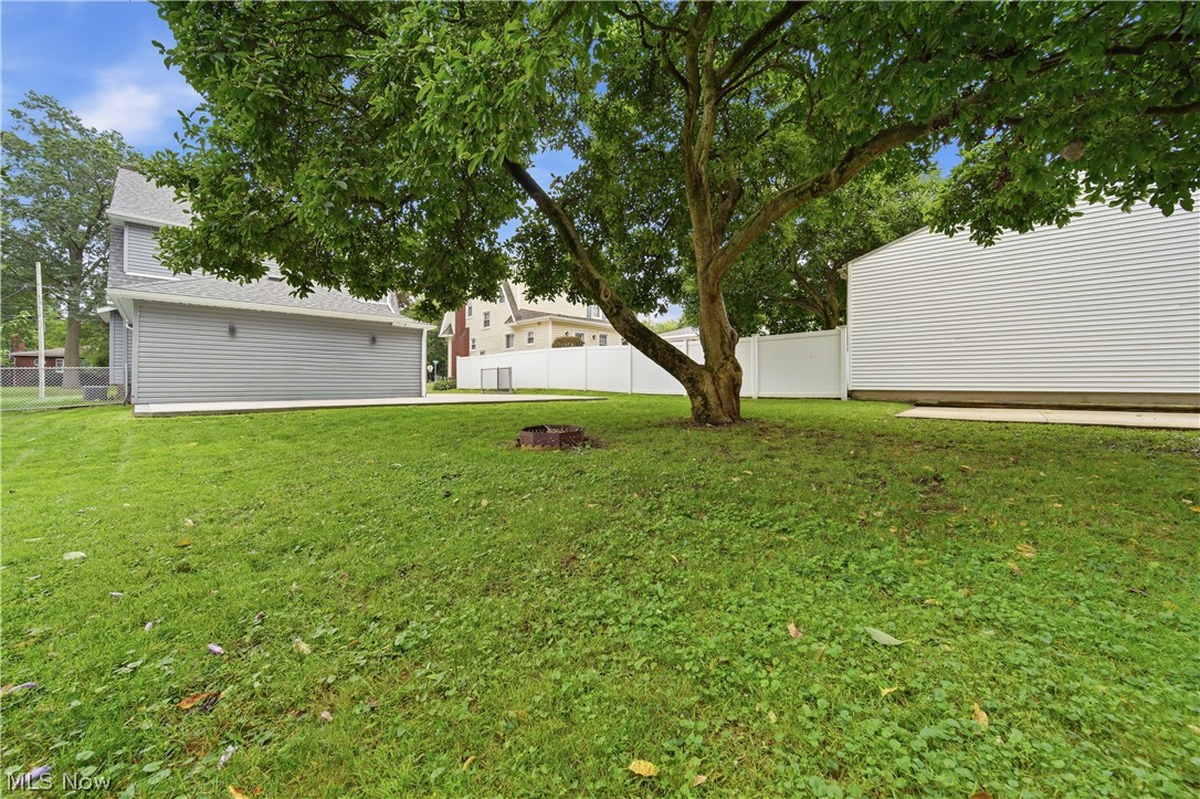 202 Hawk Avenue Akron OH 44312