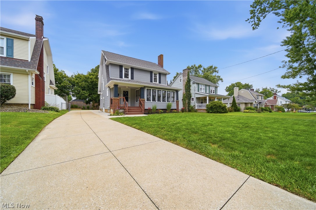 202 Hawk Avenue Akron OH 44312
