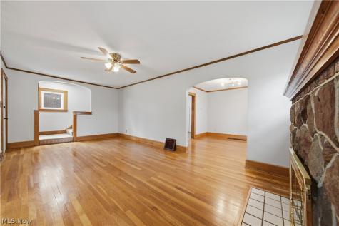202 Hawk Avenue Akron OH 44312