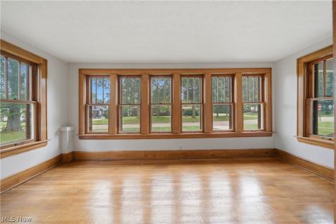 202 Hawk Avenue Akron OH 44312