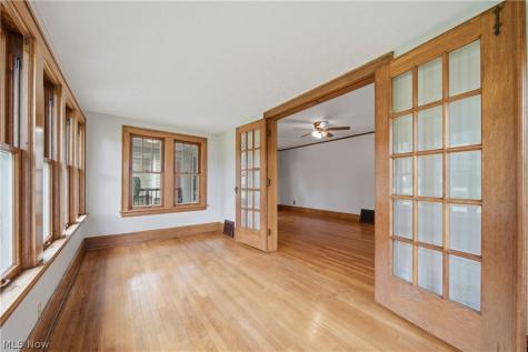 202 Hawk Avenue Akron OH 44312