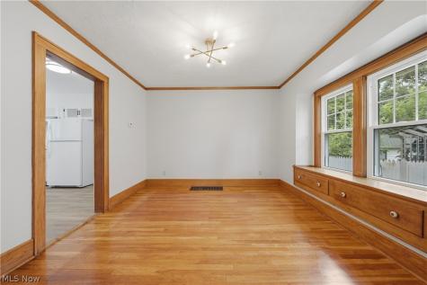 202 Hawk Avenue Akron OH 44312