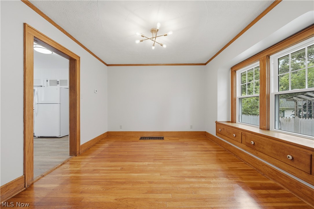 202 Hawk Avenue Akron OH 44312