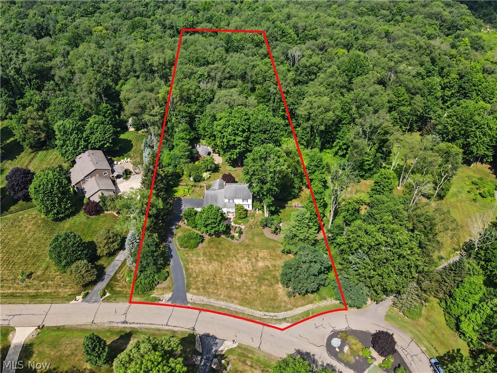 15884 Arbor Trail Newbury OH 44065