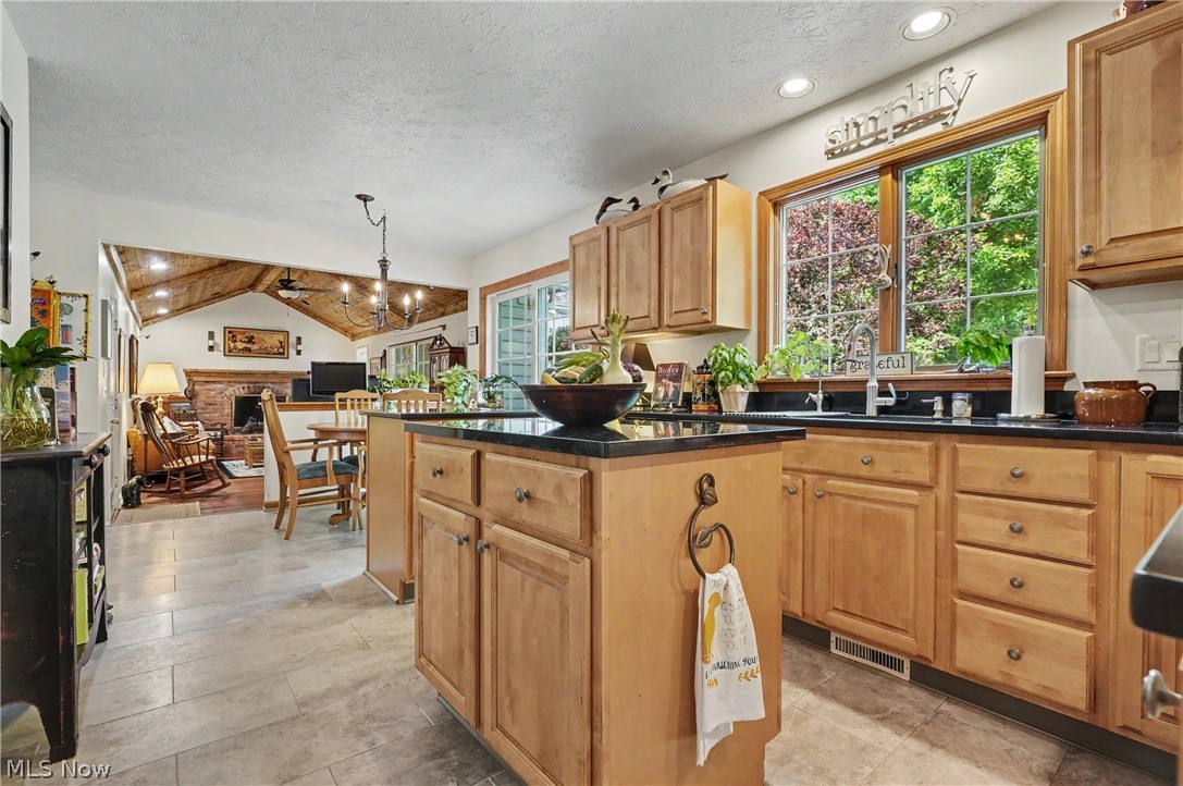 15884 Arbor Trail Newbury OH 44065