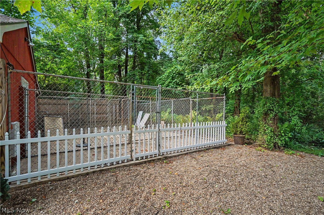 15884 Arbor Trail Newbury OH 44065