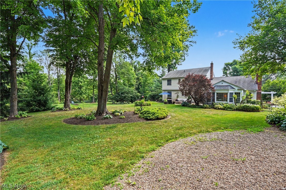 15884 Arbor Trail Newbury OH 44065