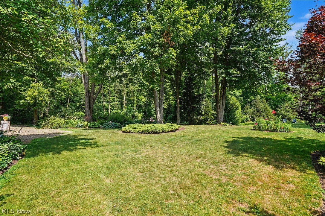 15884 Arbor Trail Newbury OH 44065