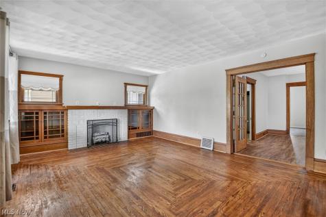 1124 W 6th Street Lorain OH 44052
