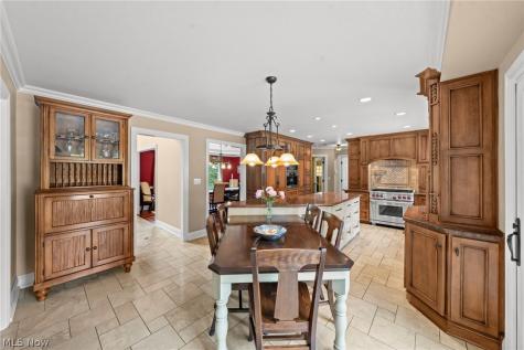 17221 Sagamore Road Walton Hills OH 44146