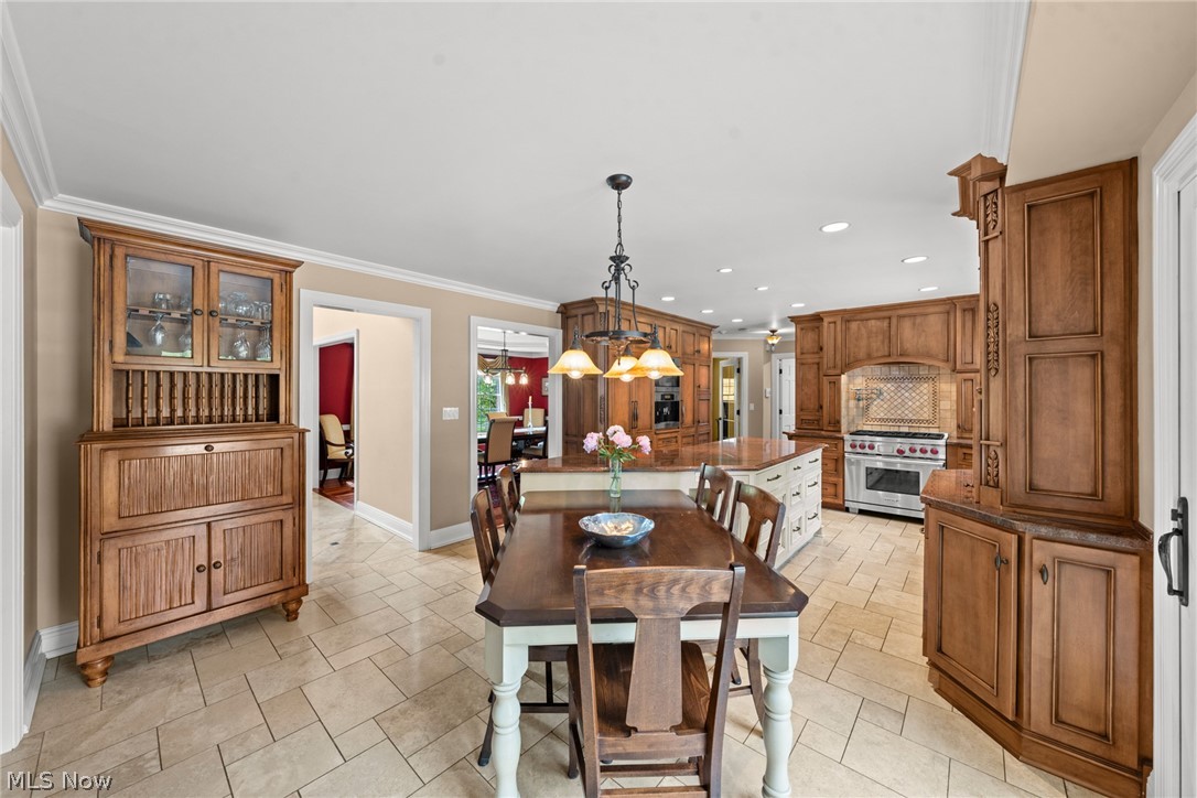17221 Sagamore Road Walton Hills OH 44146