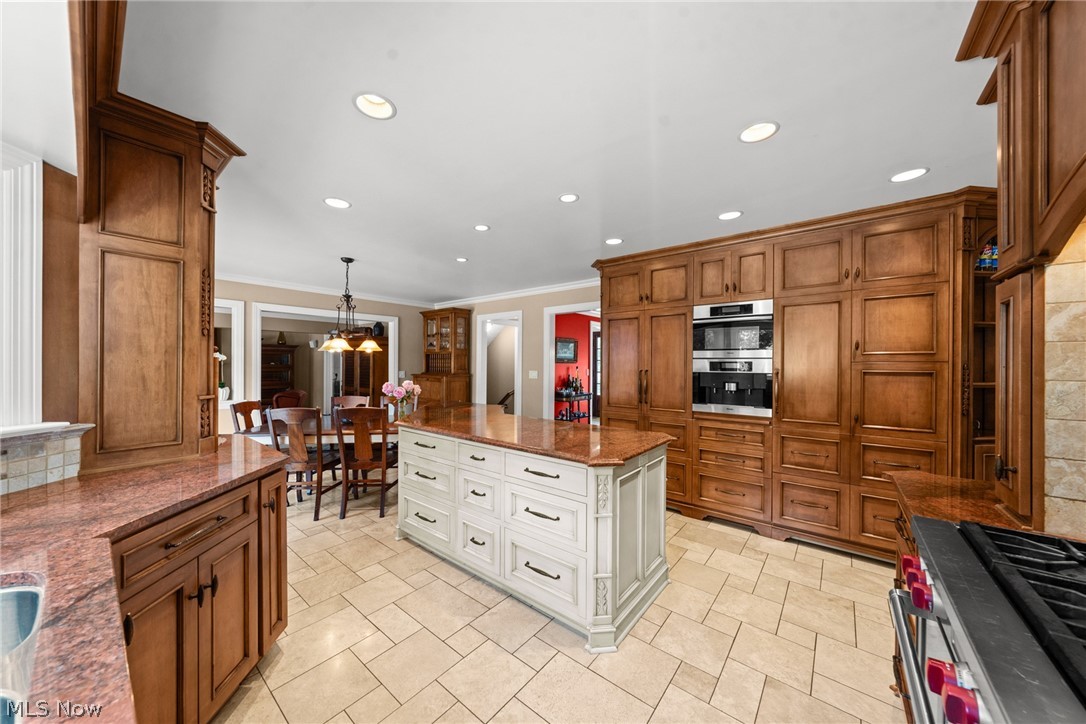 17221 Sagamore Road Walton Hills OH 44146