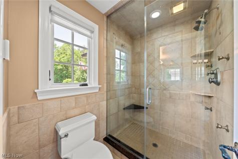 17221 Sagamore Road Walton Hills OH 44146