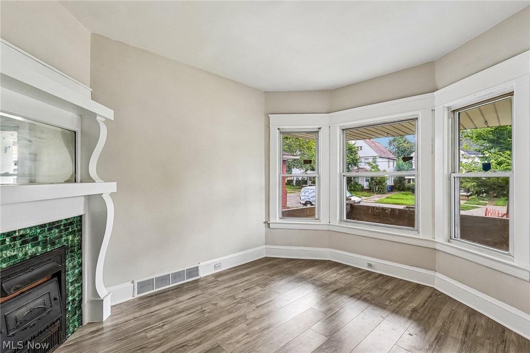 7004 Lansing Avenue Cleveland OH 44105