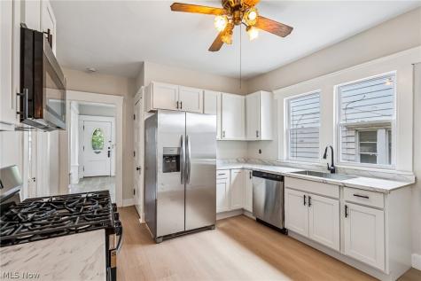 7004 Lansing Avenue Cleveland OH 44105