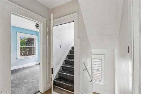 7004 Lansing Avenue Cleveland OH 44105