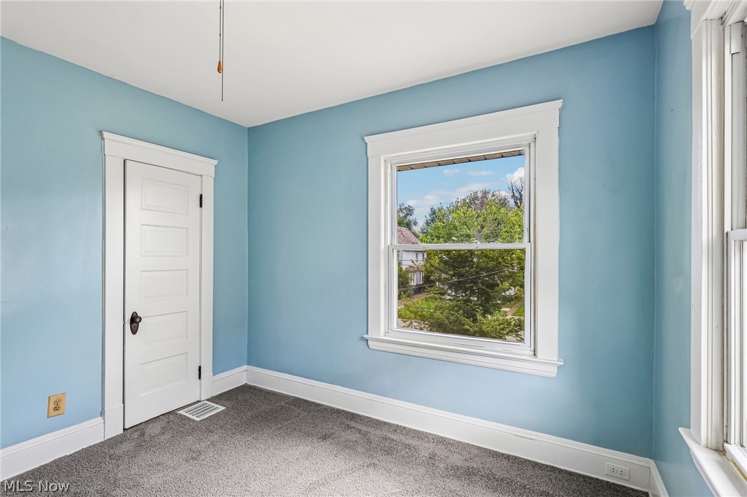 7004 Lansing Avenue Cleveland OH 44105