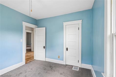 7004 Lansing Avenue Cleveland OH 44105