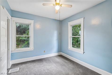 7004 Lansing Avenue Cleveland OH 44105