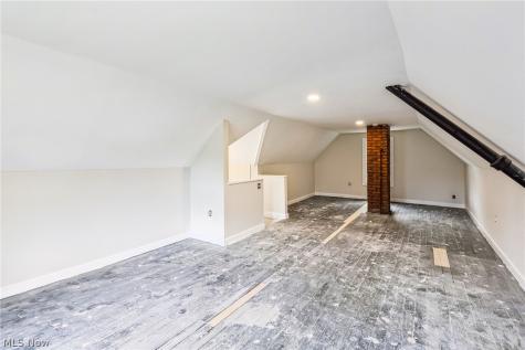7004 Lansing Avenue Cleveland OH 44105