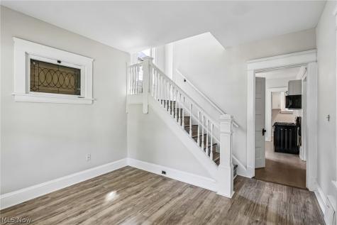 7004 Lansing Avenue Cleveland OH 44105