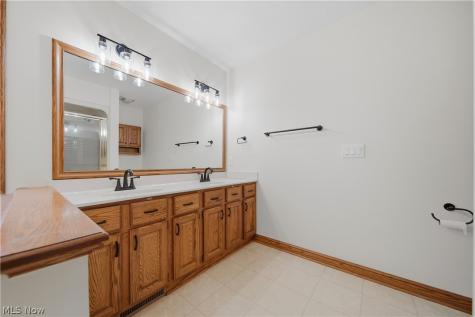 4764 Young Road Stow OH 44224