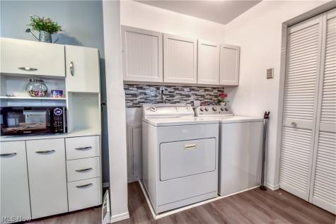 30104 Phillips Avenue Wickliffe OH 44092