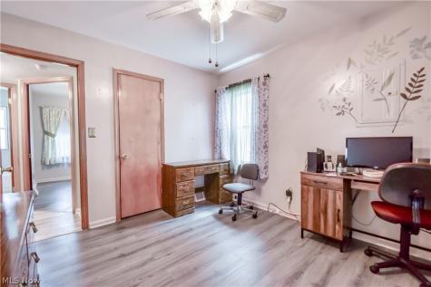 30104 Phillips Avenue Wickliffe OH 44092
