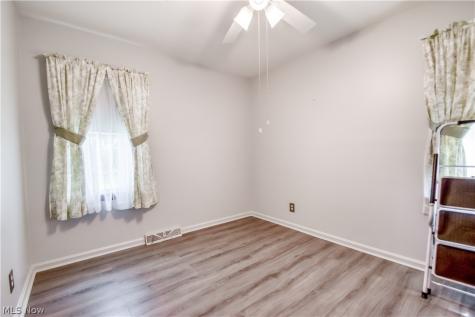 30104 Phillips Avenue Wickliffe OH 44092