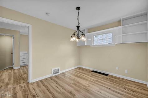 2217 E 32nd Street Lorain OH 44055