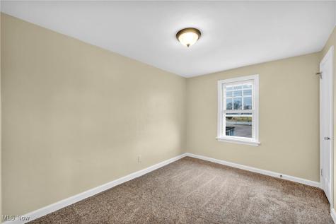 2217 E 32nd Street Lorain OH 44055