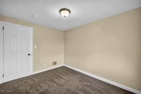 2217 E 32nd Street Lorain OH 44055