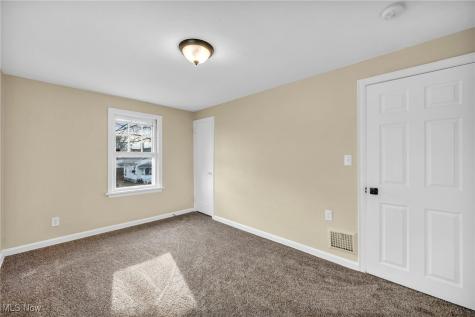 2217 E 32nd Street Lorain OH 44055