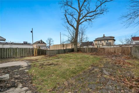 2217 E 32nd Street Lorain OH 44055