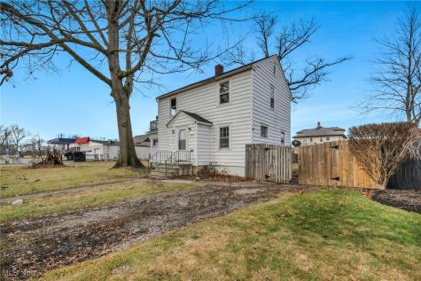 2217 E 32nd Street Lorain OH 44055