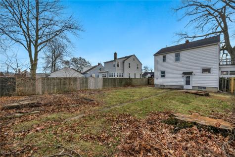 2217 E 32nd Street Lorain OH 44055