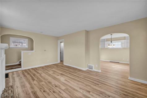 2217 E 32nd Street Lorain OH 44055