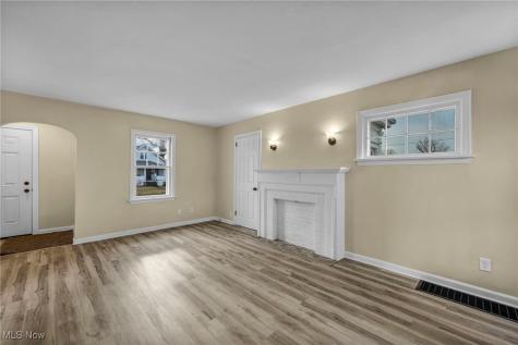 2217 E 32nd Street Lorain OH 44055